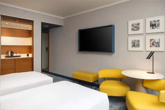 غرفة متصلة عائلية، Hilton Barcelona 2/4