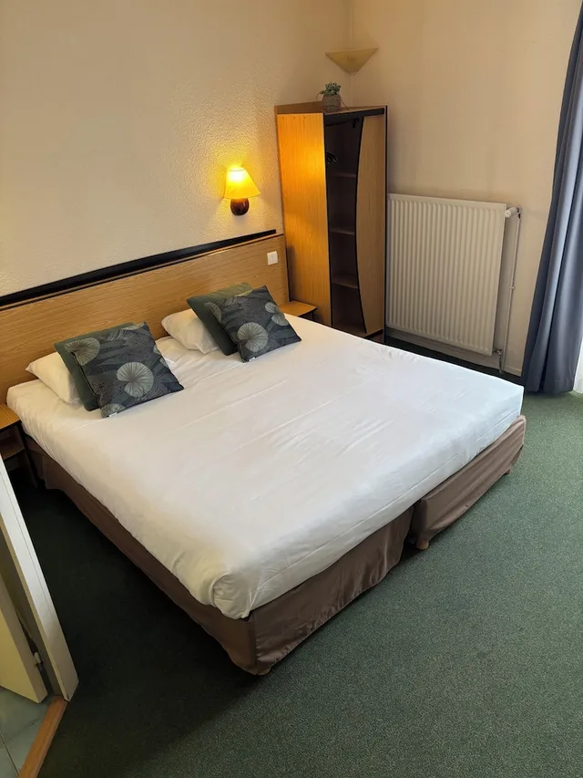 غرفة قياسية بسرير مزدوج، Hotel Restaurant Campanile Dijon Centre Gare 1/9