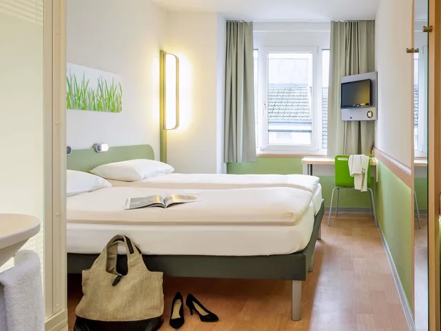 غرفة بسريرين منفصلين، Ibis Budget Pontarlier 4/10