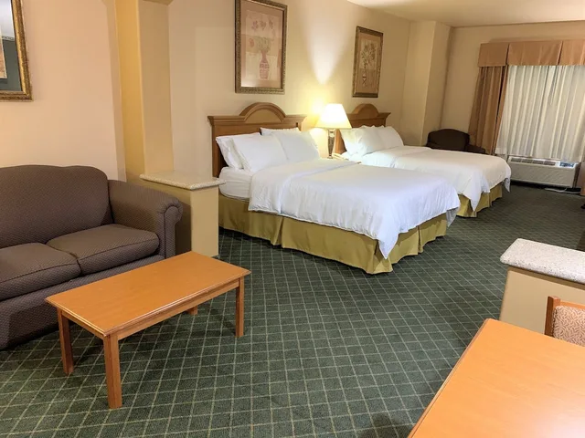 جناح بسريرين كوين، Holiday Inn Express Hotel Suites Alice 4/8