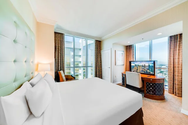 جناح بإطلالة على الجبل بشرفة بغرفة نوم واحدة، Jet Luxury Resorts @ The Signature Condo Hotel 2/10
