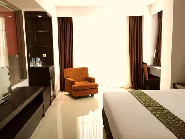 غرفة سوبيريور بسرير مزدوج، GRAND HAWAII HOTEL 1/1