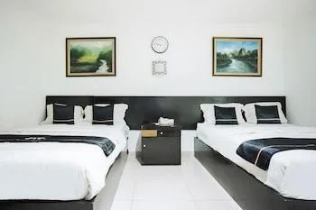 غرفة عائلية بسريرين منفصلين، Townhouse Oak Ilir Timur I Near Ptc Mall 1/1