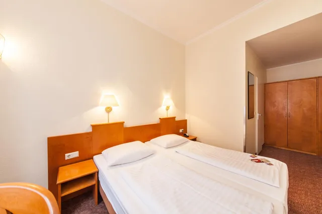 غرفة بسرير مزدوج، Hotel Ahl Meerkatzen 7/8