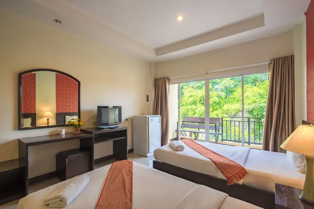 غرفة قياسية بسرير مزدوج، Suphan Lake Hometel 4/9