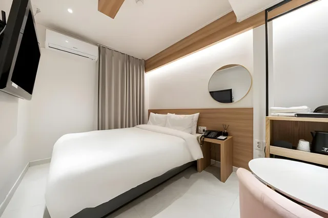 غرفة قياسية بسرير مزدوج، Busan Seomyeon Business Hotel J7 1/2