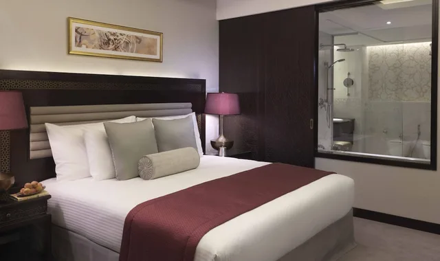 شقة بسريرين كينج وسرير فردي بـ3 غرف نوم، Bab Al Qasr Residence 8/9