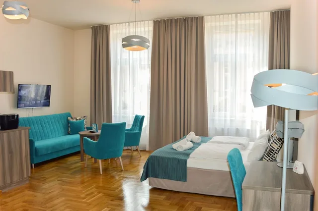 شقة بسرير كينج بحمام خاص مع أريكة، Kosmopolita Rooms Apartments Krakow 9/10