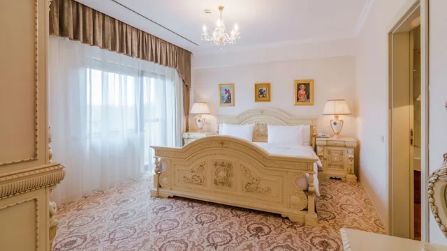 جناح رئاسي بسرير كينج، Hilton Sibiu 2/4