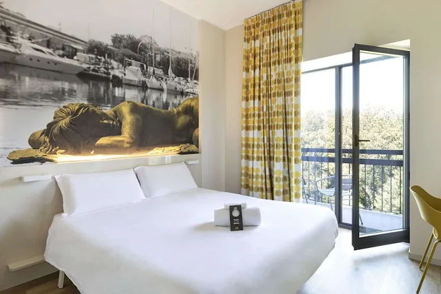 غرفة قياسية بسرير كوين، B&B Hotel Savona 4/10