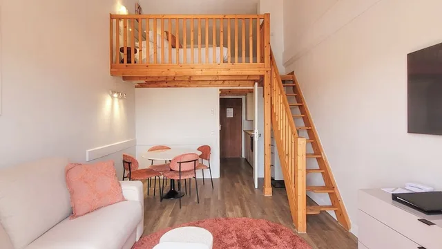 Mezzanine, Apartment, Double Bed, Sofa, Le Suffren, BW Signature Collection 7/7
