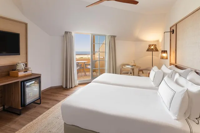 غرفة بريميوم بسرير مزدوج أو سريرين منفصلين بإطلالة، Melia Atlantico Isla Canela 2/7
