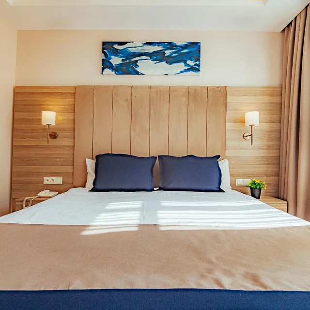 غرفة قياسية بسرير مزدوج، Comfort Beige Hotel 4/10