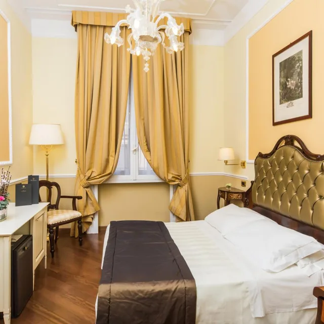Room, Single, Double or Twin Bed، Bristol Palace 5/7