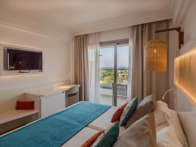 جناح جونيور بشرفة، Ipanema Beach Hotel 9/10