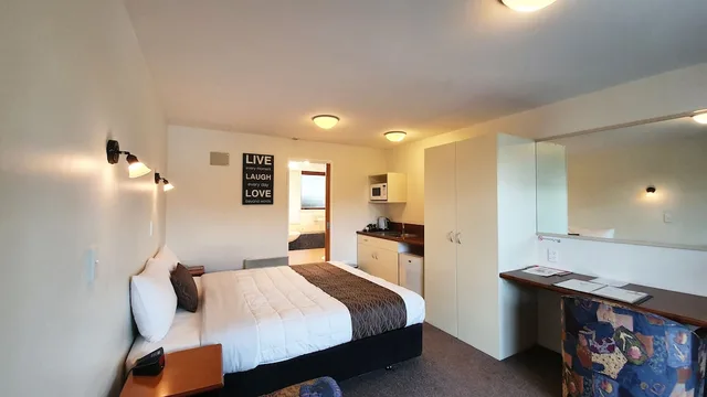 استوديو بسرير مزدوج أو سريرين منفصلين، Airways Motel 8/10