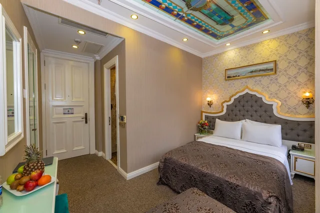 غرفة سوبيريور ثلاثية بسرير مزدوج وسرير فردي، Alpek Hotel 1/2