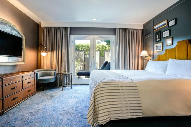 Room, King Bed, Accessible, Hotel Amarano Burbank 1/2