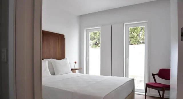 جناح عائلي بسرير مزدوج مع أريكة، Casa Melo Alvim by Unlock Hotels 3/6