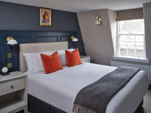 جناح تقليدي بغرفتي نوم، Henrietta House 8/10