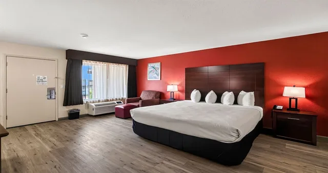 Deluxe, King Bed, Best Western Roseville Inn 5/10