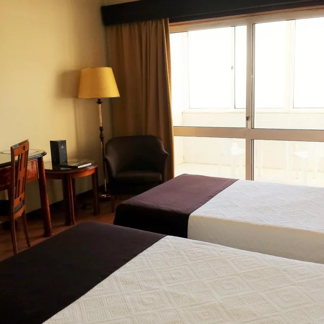 غرفة بسرير مزدوج أو سريرين منفصلين، Golden Tulip Porto Gaia Hotel 5/8