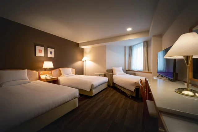 غرفة ثلاثية بثلاثة أسرّة للمدخنين، Air Terminal Hotel 1/1