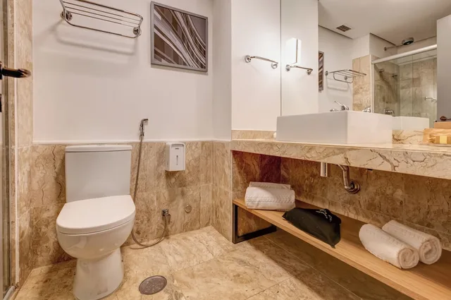 غرفة تنفيذية بسرير كينج، Radisson Hotel Alphaville 6/8