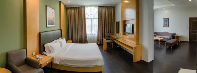 جناح جونيور، Seri Simanggang Hotel 1/1