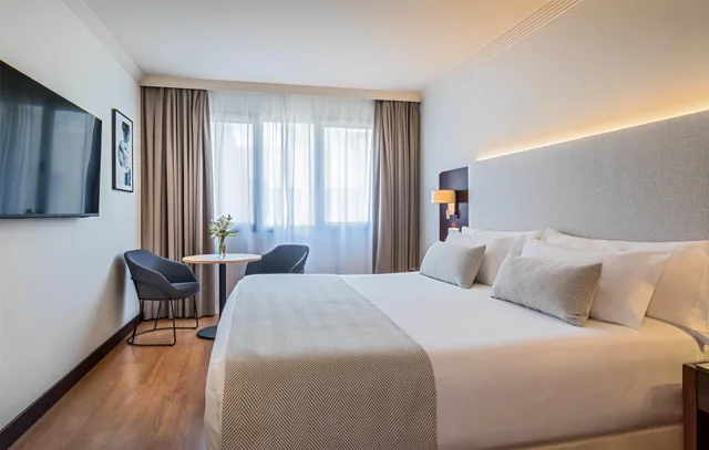 Junior Suite, with View, Hot Tub, Terrace, Occidental Granada 2/7