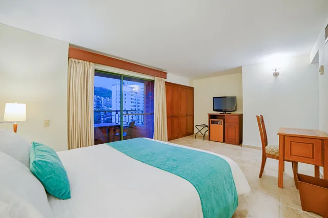 Master, 2 Double Beds، OBELISCO 2/10
