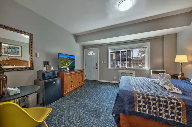 غرفة قياسية مفردة بسرير كوين، Lake Ridge Hotel 5/10