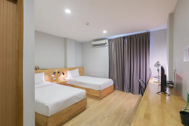 غرفة قياسية بسريرين منفصلين، Easy Hotel 2/2