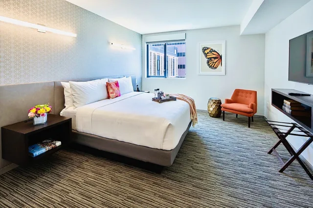 غرفة بريميوم بسرير كينج، Hotel Mariposa Los Angeles 2/4