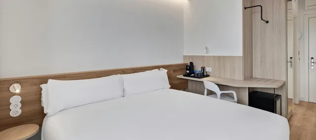 غرفة سوبيريور بسرير مزدوج، B&B HOTEL Valencia Alcasser 2/10