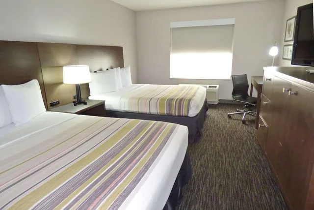 Room, 2 Queen Beds, Country Inn and Suites by Radisson Tampa/Brandon FL 1/3