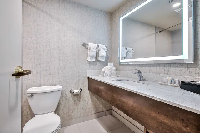 غرفة قياسية بسريرين كوين، Comfort Inn and Suites South Calgary 3/4