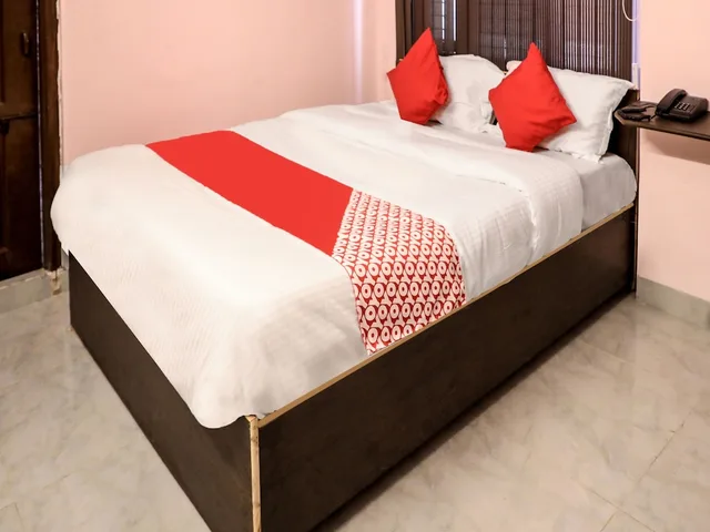 Room, Twin Beds, Oyo 13746 Mint Leaves 4/6