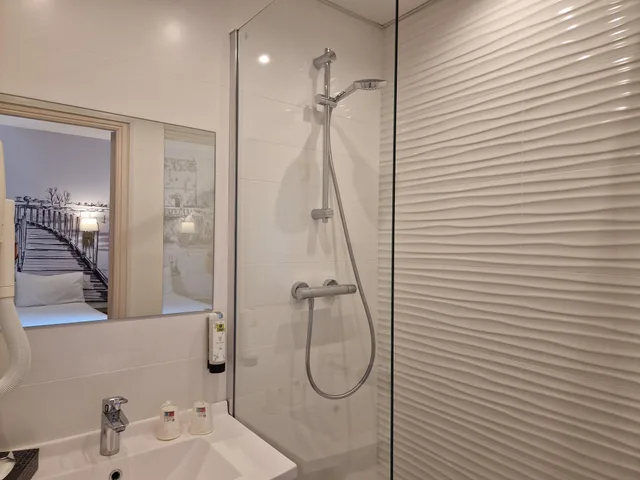 غرفة قياسية ثلاثية، Hotel Les Vignes Blanches 6/6