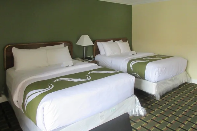 غرفة قياسية بسريرين كوين، Quality Inn Harrodsburg-Danville 2/9
