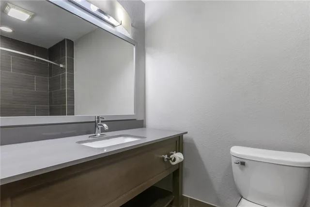 غرفة كبيرة بسرير كينج، Best Western Plus Lampasas Inn and Suites 2/2