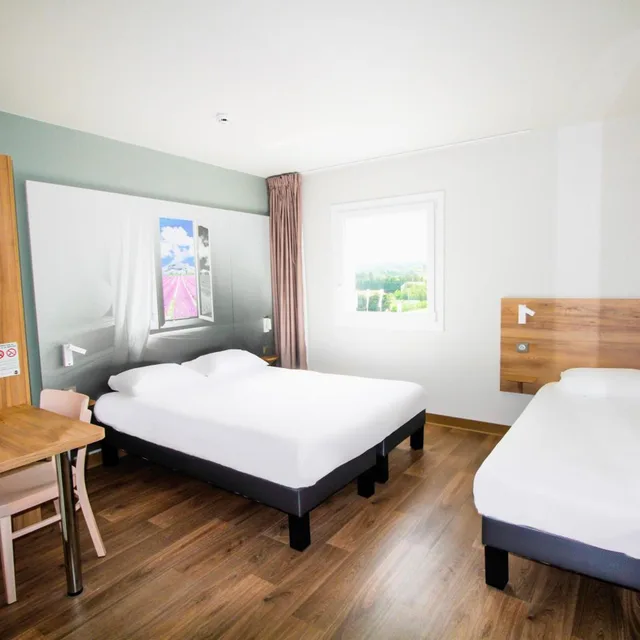 غرفة ثلاثية، B And B Hotel Montelimar Sud 2/7