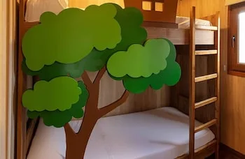 3 Bedrooms, Superior, Bungalow, Double and Bunk Bed, Sofa, Magic Robin Hood 2/3