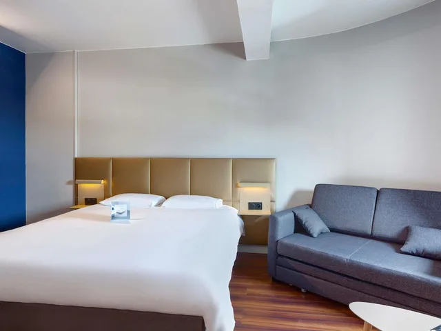 غرفة عائلية بسرير مزدوج مع أريكة، Ibis Budget La Roche Sur Yon 2/3