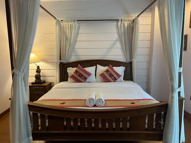 غرفة كبيرة بسرير مزدوج، Pha Thai House 2/5