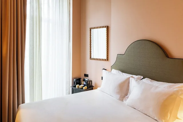 غرفة قياسية بسرير كوين بإطلالة على المدينة، The Mila Porto 4/7