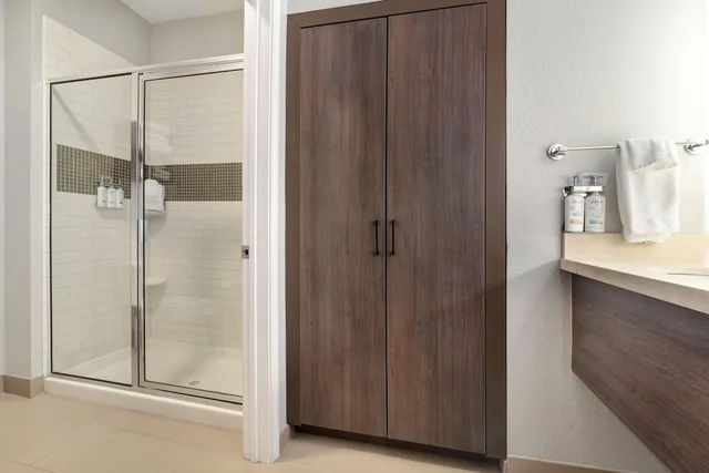 جناح بسرير كينج، Staybridge Suites Longview 4/5