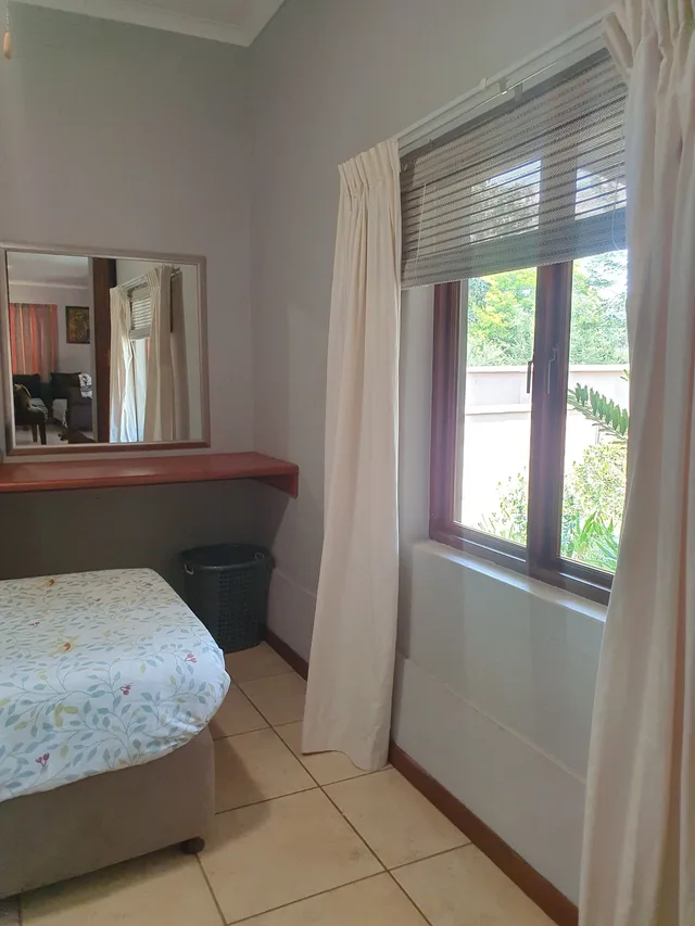 2 Bedrooms, Family, Bungalow, Queen and Twin Beds, Gecko Cottage 5/10