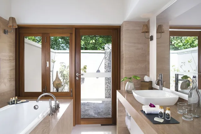 Beach Villa, Deluxe, King Bed, Ocean View, Taj Coral Reef Resort and Spa 4/9