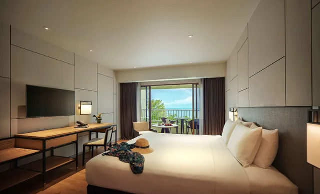 غرفة بريميير بسريرين منفصلين بإطلالة على البحر بشرفة، Parkroyal Penang Resort 4/5